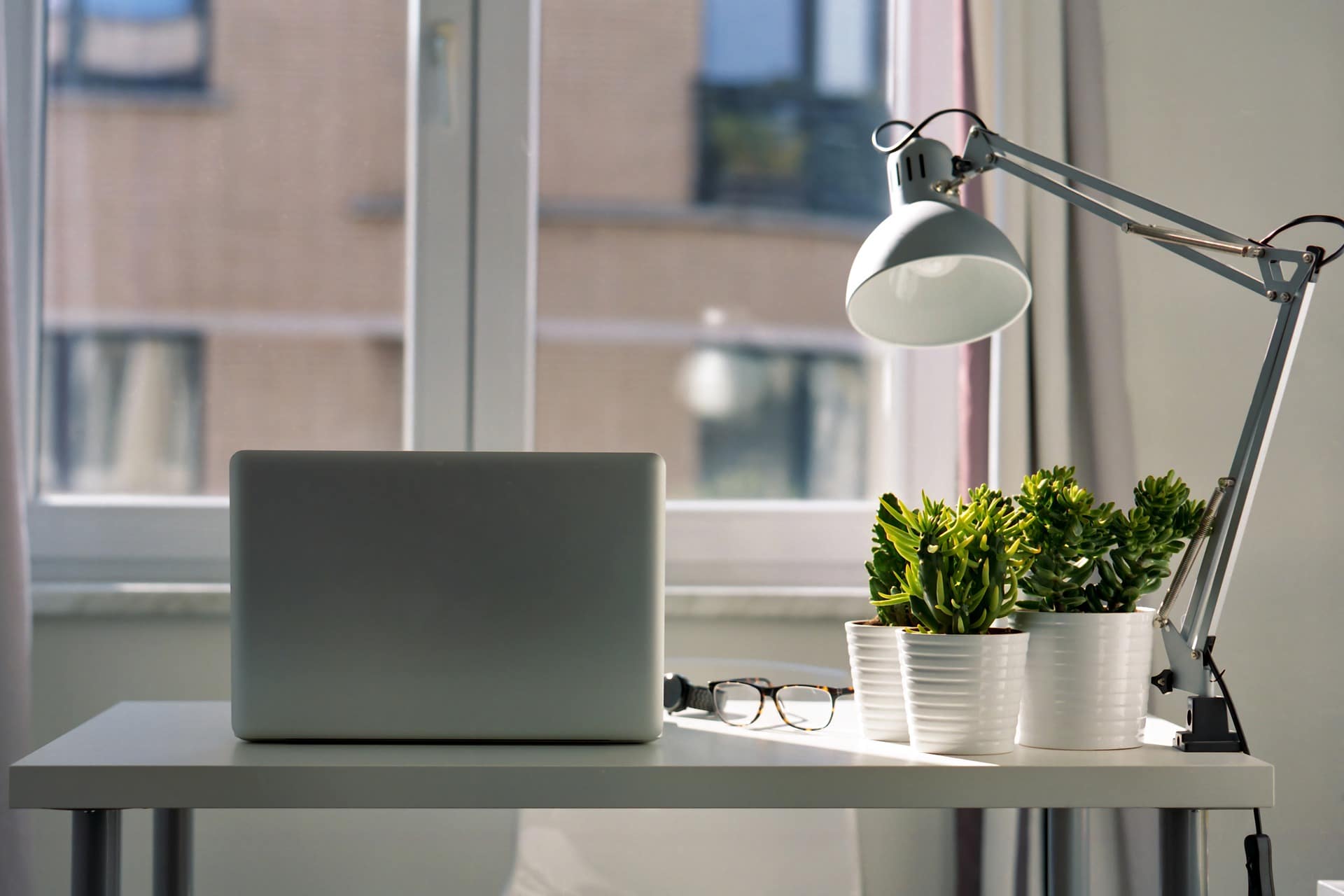 ergonomics-salary-how-much-an-average-consultant-can-earn